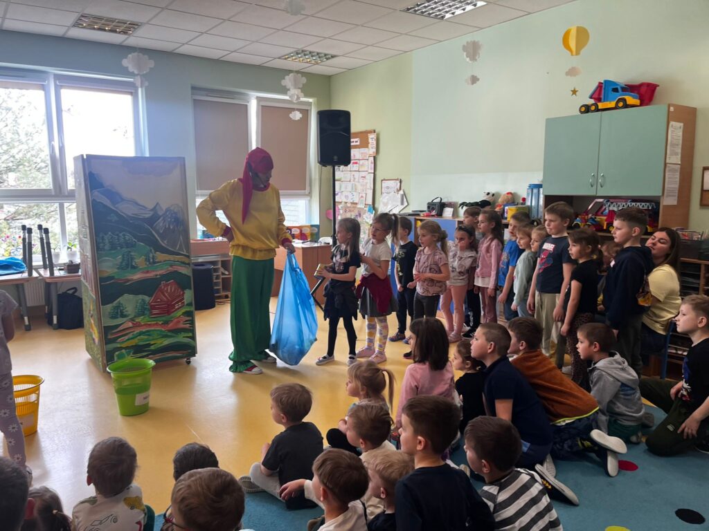 6b75a7b9 7b27 44b3 946b a50ceecd465d